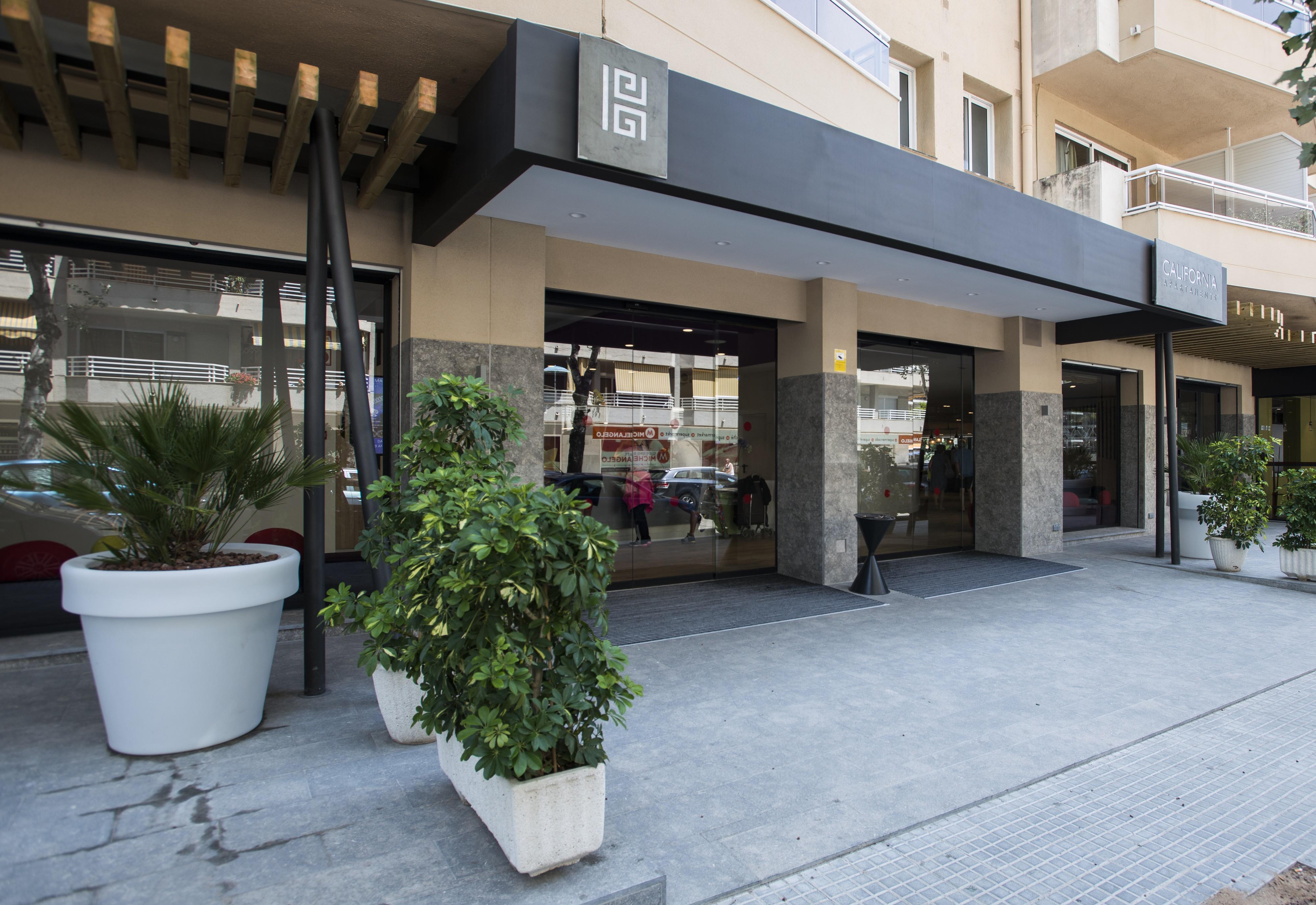 California Apartments Salou Eksteriør billede